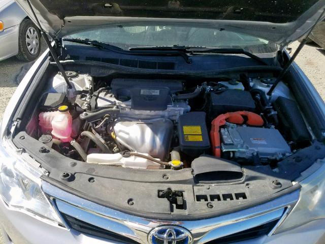 4T1BD1FKXDU065766 - 2013 TOYOTA CAMRY HYBR SILVER photo 7