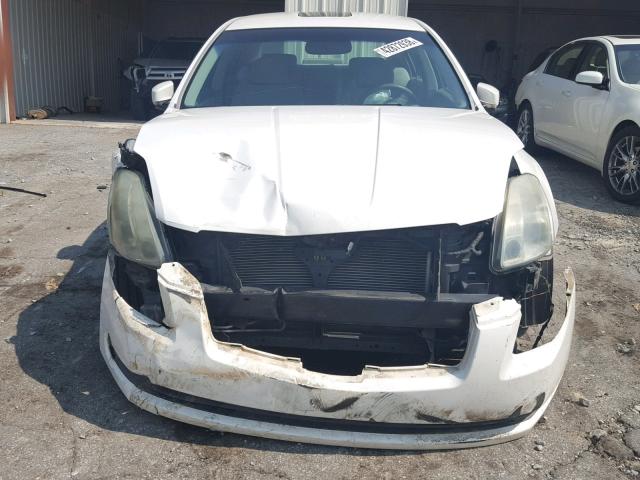 1N4BA41E26C820407 - 2006 NISSAN MAXIMA SE WHITE photo 9