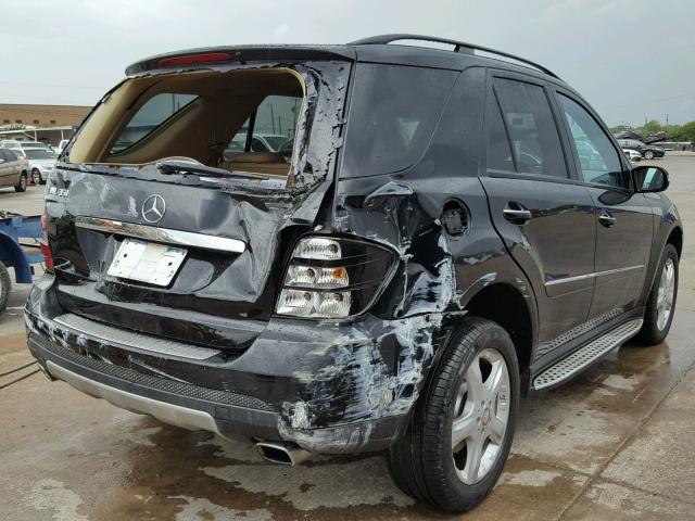 4JGBB86E38A298985 - 2008 MERCEDES-BENZ ML 350 BLACK photo 4