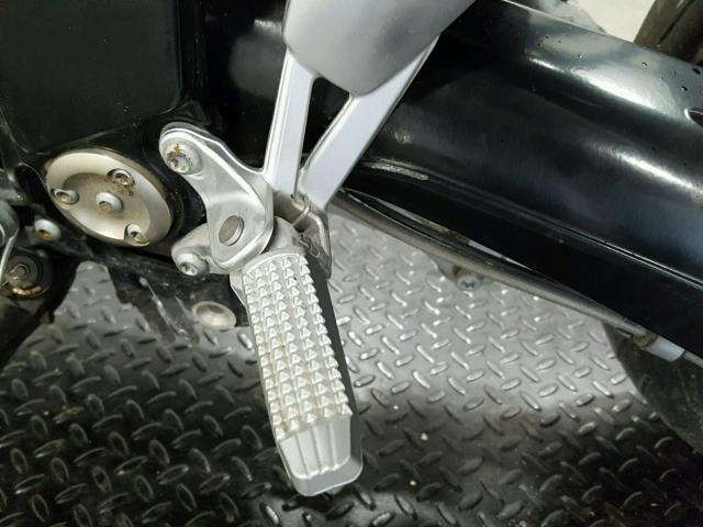 WB105950X7ZP85483 - 2007 BMW K1200 RS SILVER photo 15