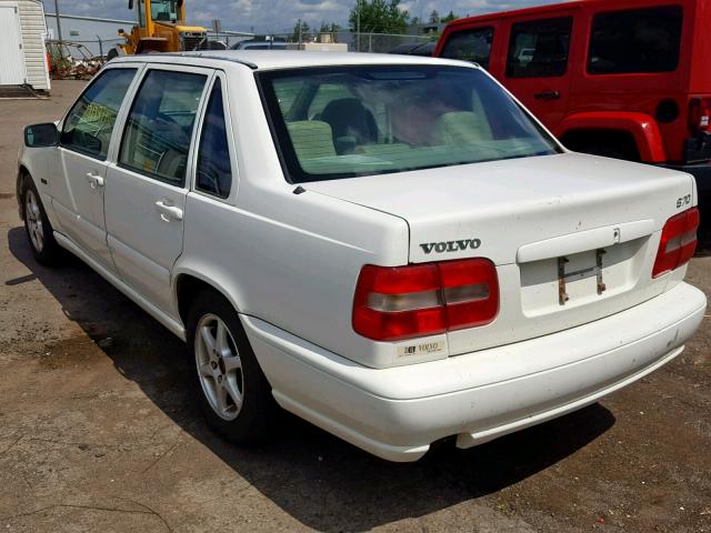 YV1LS5579W1517482 - 1998 VOLVO S70 WHITE photo 3