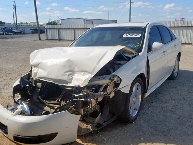 2G1WD57CX91114738 - 2009 CHEVROLET IMPALA SS WHITE photo 2