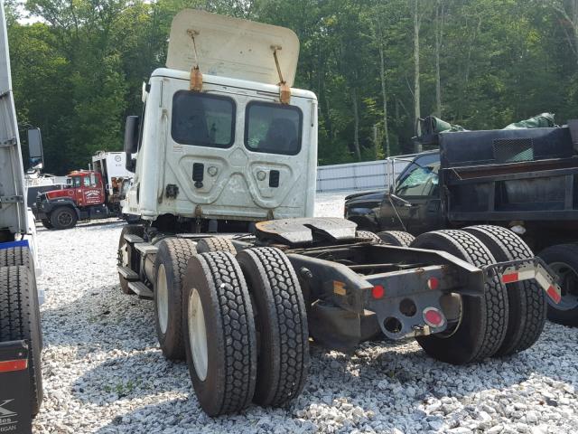 1FUJGEBG6ELFM3376 - 2014 FREIGHTLINER CASCADIA 1 WHITE photo 3