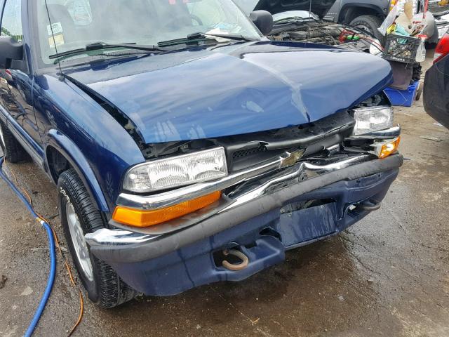 1GNDT13W4Y2103301 - 2000 CHEVROLET BLAZER BLUE photo 9