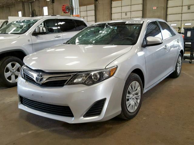 4T1BF1FK4CU585213 - 2012 TOYOTA CAMRY BASE SILVER photo 2