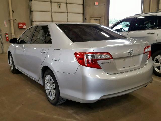 4T1BF1FK4CU585213 - 2012 TOYOTA CAMRY BASE SILVER photo 3