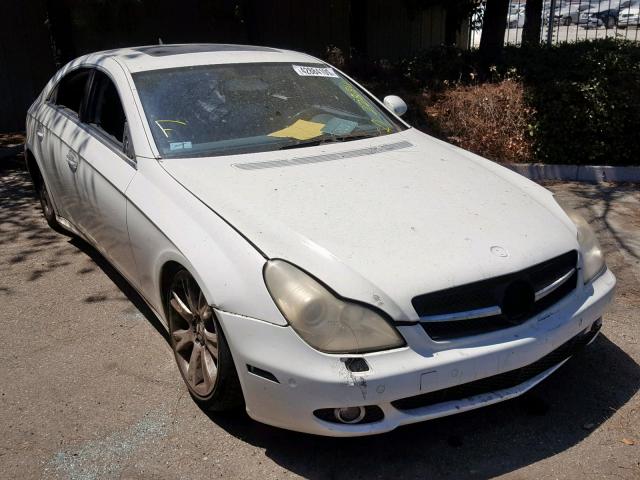 WDDDJ72X78A121248 - 2008 MERCEDES-BENZ CLS 550 WHITE photo 1