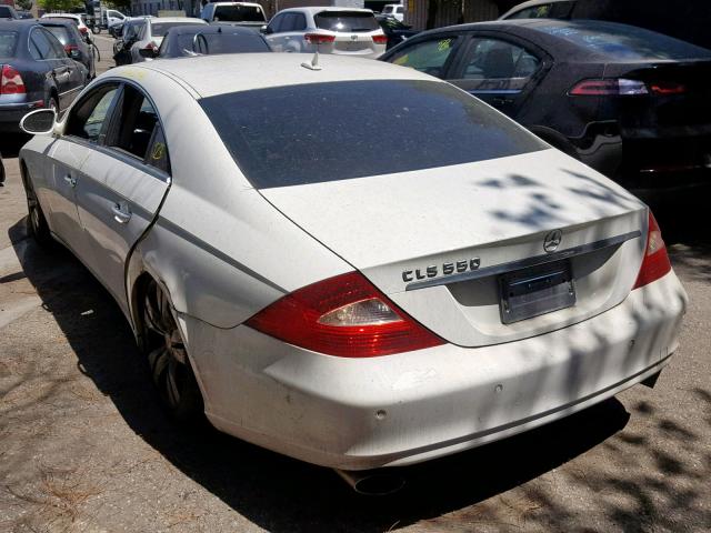 WDDDJ72X78A121248 - 2008 MERCEDES-BENZ CLS 550 WHITE photo 3