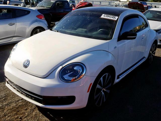 3VWVS7AT3DM687881 - 2013 VOLKSWAGEN BEETLE TUR WHITE photo 2