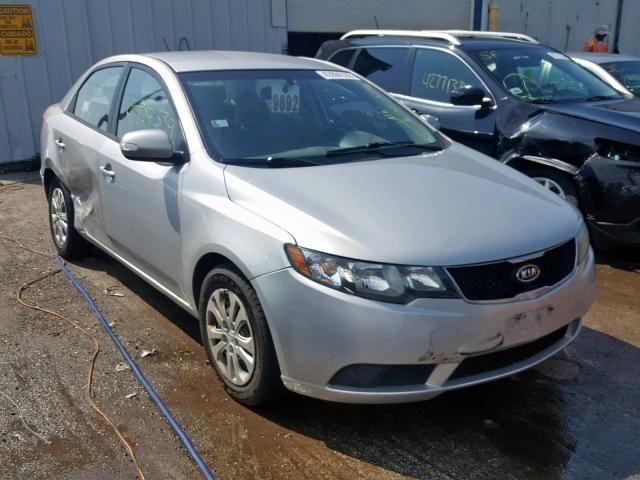 KNAFU4A27A5862414 - 2010 KIA FORTE EX WHITE photo 1