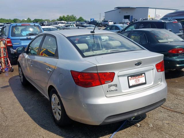 KNAFU4A27A5862414 - 2010 KIA FORTE EX WHITE photo 3