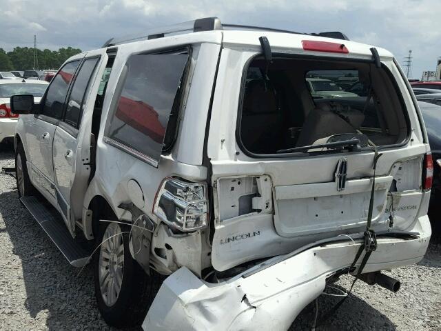 5LMJJ2H56DEL09308 - 2013 LINCOLN NAVIGATOR WHITE photo 3
