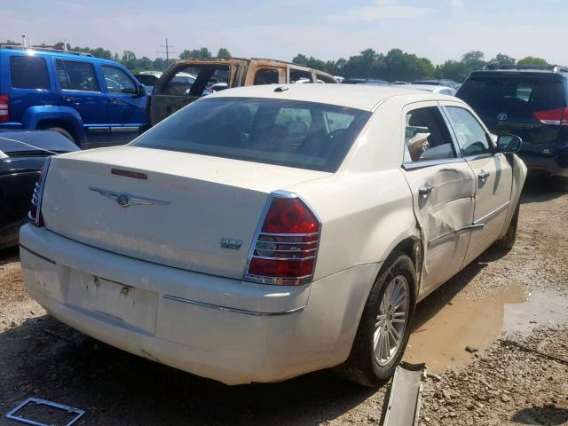 2C3CA5CVXAH262818 - 2010 CHRYSLER 300 TOURIN BEIGE photo 4