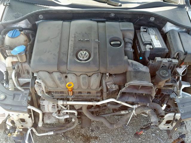 1VWBH7A33CC058946 - 2012 VOLKSWAGEN PASSAT SE SILVER photo 7