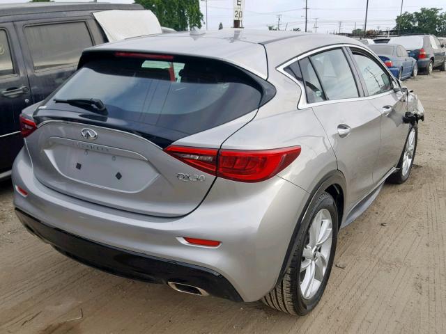 SJKCH5CP5HA039147 - 2017 INFINITI QX30 BASE GRAY photo 4