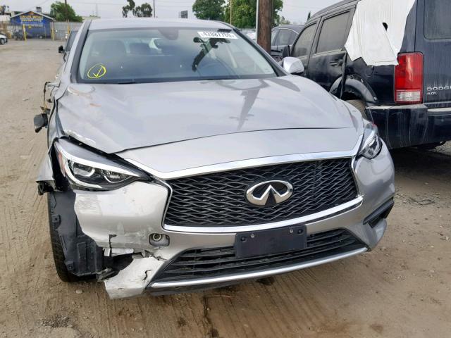 SJKCH5CP5HA039147 - 2017 INFINITI QX30 BASE GRAY photo 9