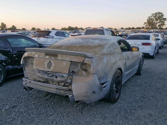 1ZVHT88SX85164625 - 2008 FORD MUSTANG SH GRAY photo 4