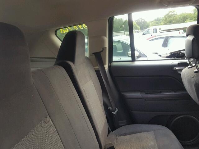 1J4NF1FB4BD271751 - 2011 JEEP COMPASS SP ვერცხლისფერი ფოტო 6