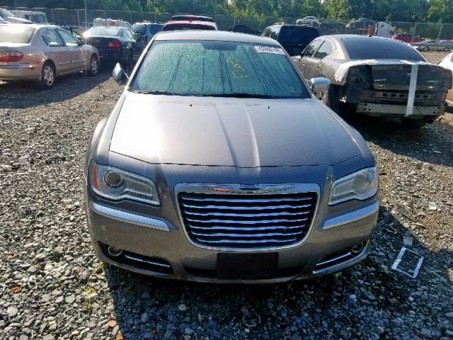 2C3CCACG0CH274435 - 2012 CHRYSLER 300 LIMITE SILVER photo 9