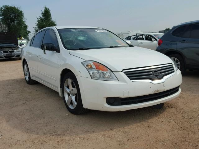 1N4BL21E68N472388 - 2008 NISSAN ALTIMA 3.5 WHITE photo 1