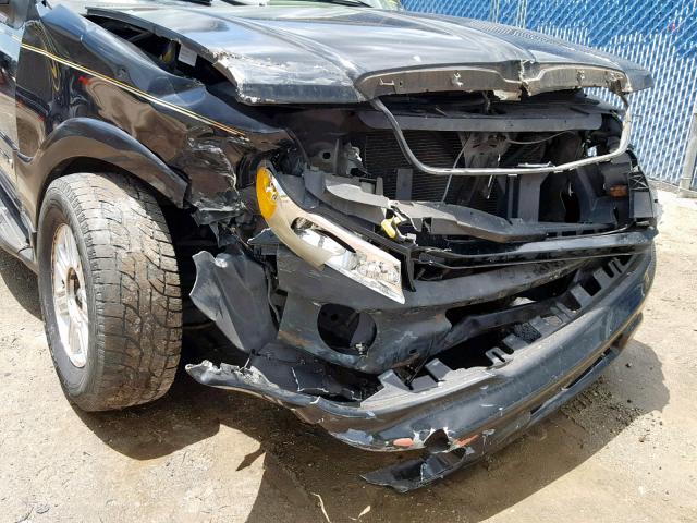 5LMEU27R02LJ03133 - 2002 LINCOLN NAVIGATOR შავი ფოტო 9