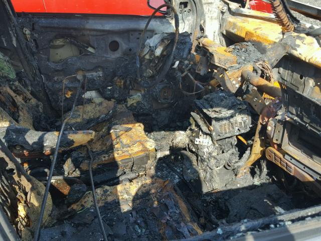 KL1TD5DE6BB138547 - 2011 CHEVROLET AVEO LS GRAY photo 5