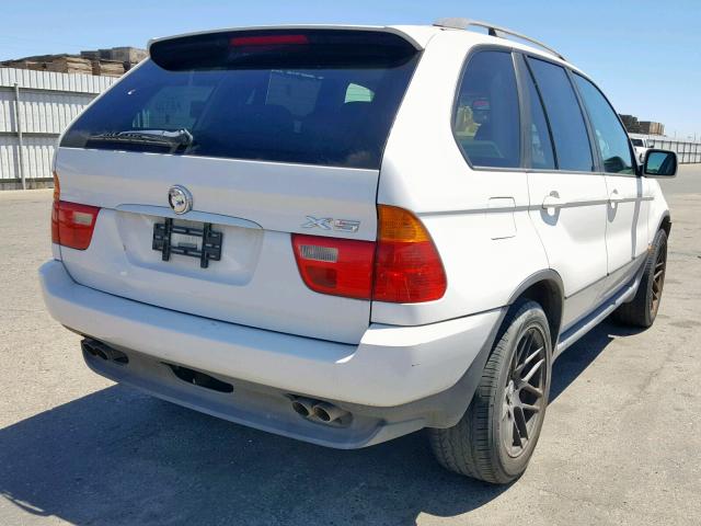 5UXFB33573LH43529 - 2003 BMW X5 4.4I WHITE photo 4