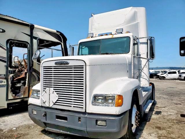 1FUWDMCAXXPA92659 - 1999 FREIGHTLINER CONVENTION WHITE photo 2