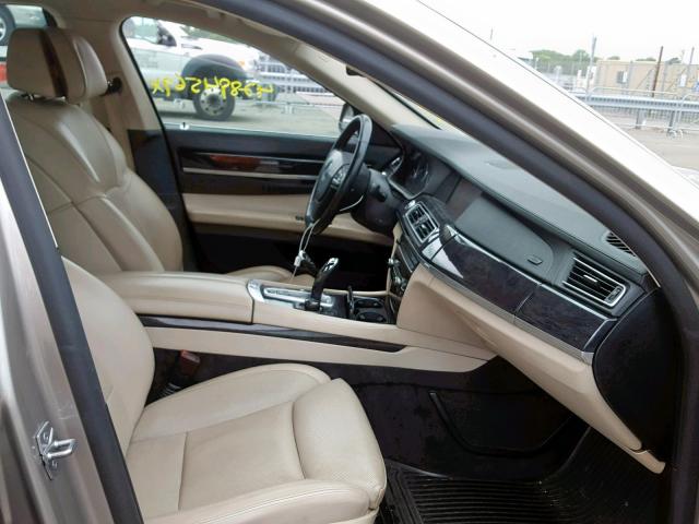 WBAKC8C59BC432316 - 2010 BMW 7 SERIES ნაცრისფერი ფოტო 5