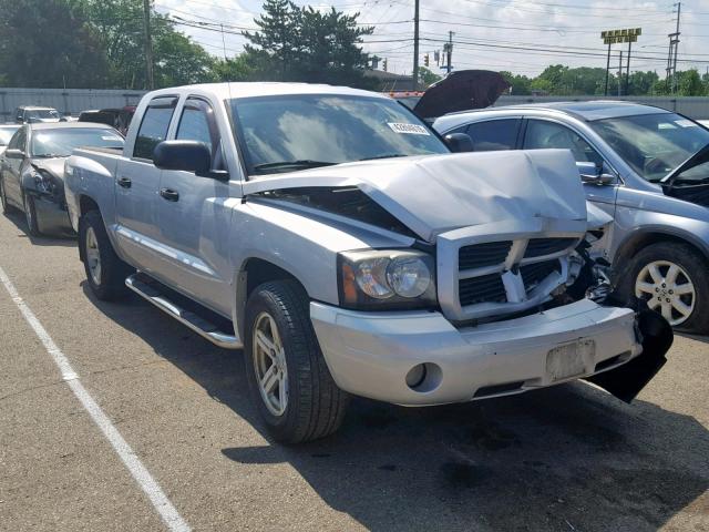 1D7HE48PX7S259192 - 2007 DODGE DAKOTA QUA SILVER photo 1