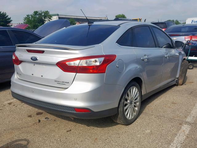 1FAHP3J24CL445091 - 2012 FORD FOCUS TITA SILVER photo 4