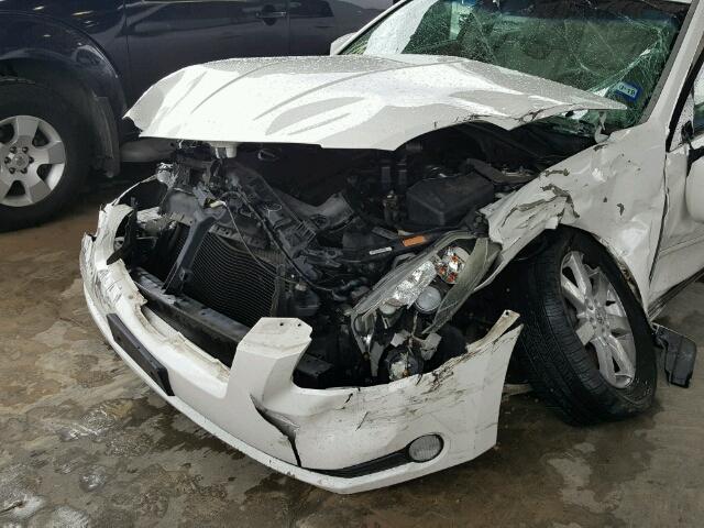 1N4BA41E56C812088 - 2006 NISSAN MAXIMA SE WHITE photo 9