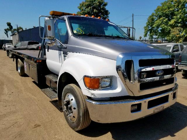 3FRNF65F75V113921 - 2005 FORD F650 SUPER WHITE photo 1