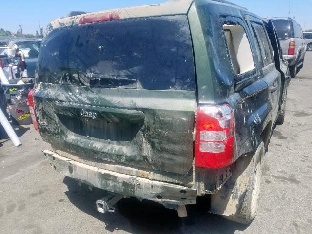 1J8FF28W18D710633 - 2008 JEEP PATRIOT SP GREEN photo 4