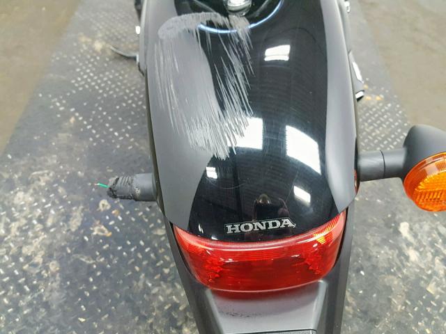 JH2RC537XEK400395 - 2014 HONDA VT750 C2B BLACK photo 18