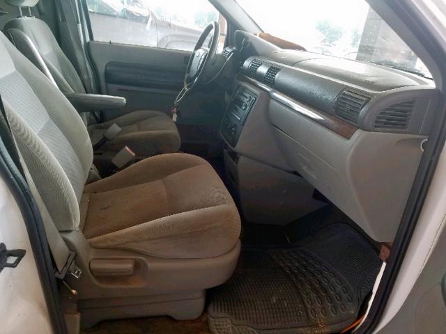 2FMZA52224BB07616 - 2004 FORD FREESTAR S WHITE photo 5