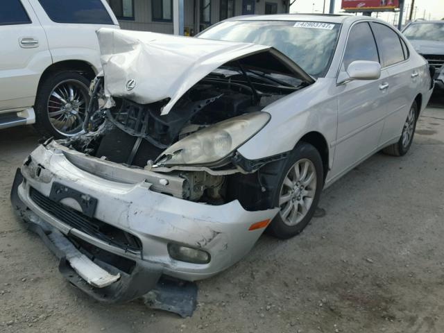 JTHBF30G420068079 - 2002 LEXUS ES SILVER photo 2