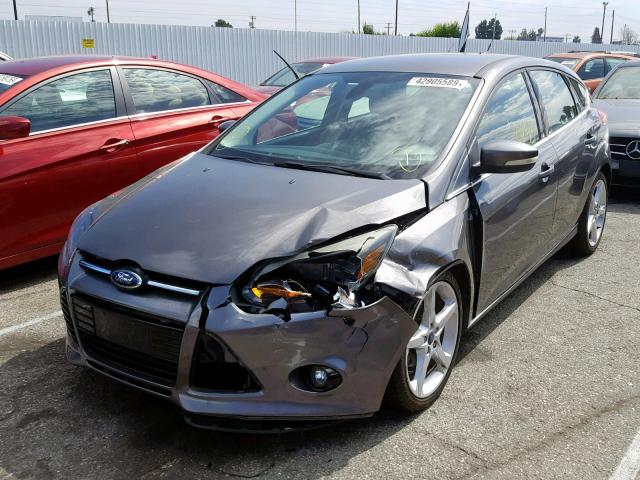 1FAHP3N20CL244086 - 2012 FORD FOCUS TITA GRAY photo 2