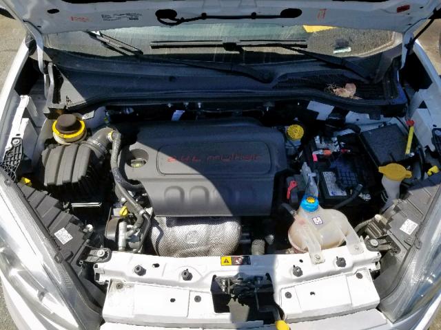 ZFBERFBT1F6A65005 - 2015 RAM PROMASTER 白色 照片 7