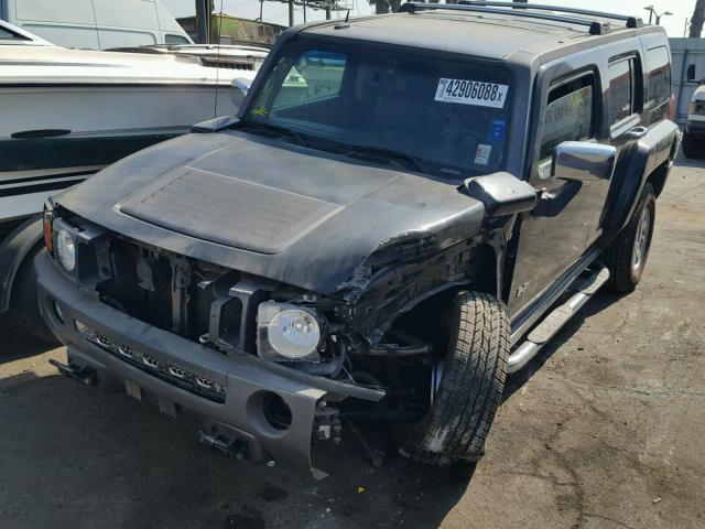 5GTDN136668283743 - 2006 HUMMER H3 BLACK photo 2