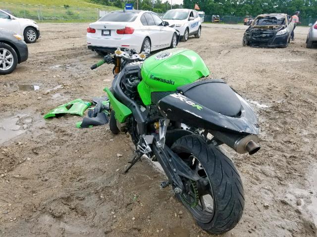 JKBZXJC136A030650 - 2006 KAWASAKI ZX636 C1 GREEN photo 3