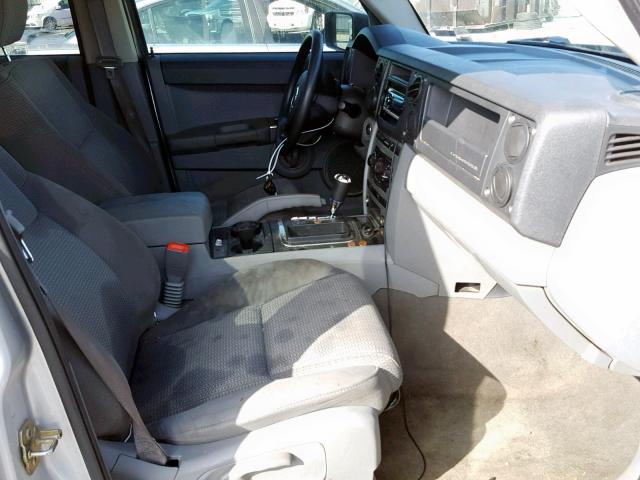 1J8HG48K06C134356 - 2006 JEEP COMMANDER ვერცხლისფერი ფოტო 5