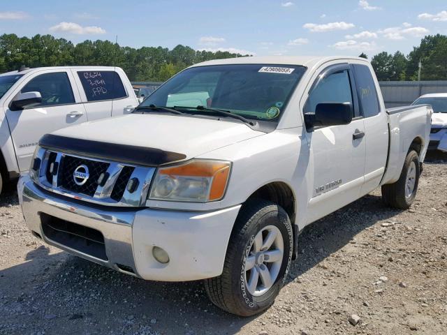 1N6BA0CA7BN316427 - 2011 NISSAN TITAN S WHITE photo 2