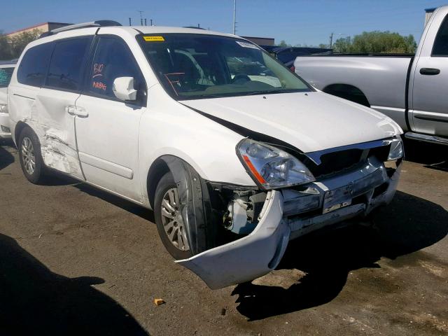 KNDMG4C72C6489841 - 2012 KIA SEDONA LX WHITE photo 1