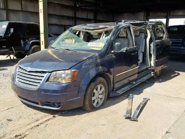 2A8HR54109R522163 - 2009 CHRYSLER TOWN & COU BLUE photo 2