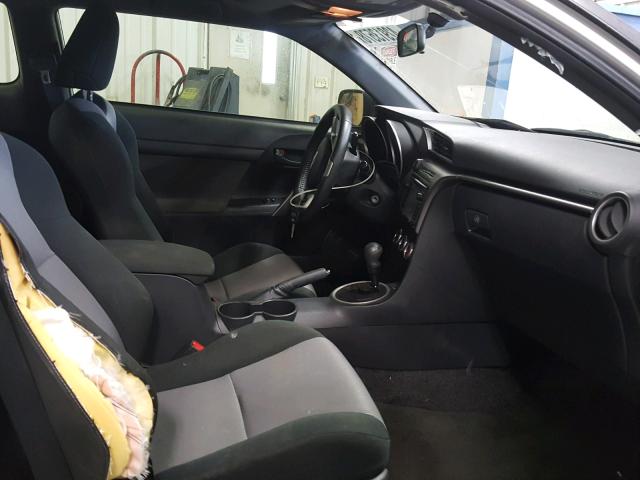 JTKJF5C7XE3075425 - 2014 TOYOTA SCION TC SILVER photo 5