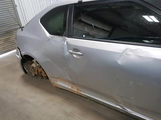 JTKJF5C7XE3075425 - 2014 TOYOTA SCION TC SILVER photo 9