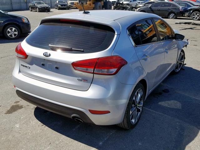 KNAFX5A8XG5617858 - 2016 KIA FORTE EX SILVER photo 4