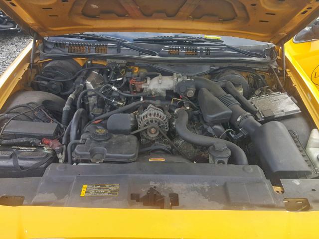 2FABP7AVXBX148173 - 2011 FORD CROWN VICT YELLOW photo 7