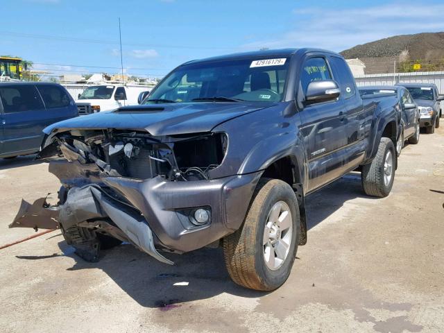 5TFTU4GN7DX031589 - 2013 TOYOTA TACOMA PRE GRAY photo 2